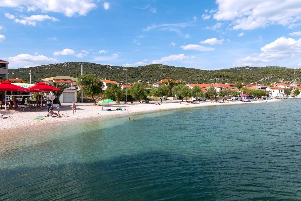 Apartments By The Sea Vinisce, Trogir - 5229 Экстерьер фото