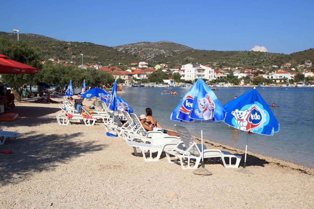 Apartments By The Sea Vinisce, Trogir - 5229 Экстерьер фото