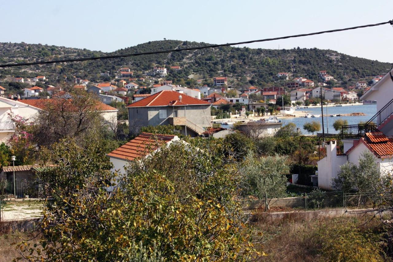 Apartments By The Sea Vinisce, Trogir - 5229 Экстерьер фото